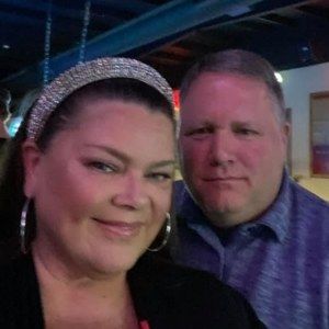 Meet your Posher, Dena